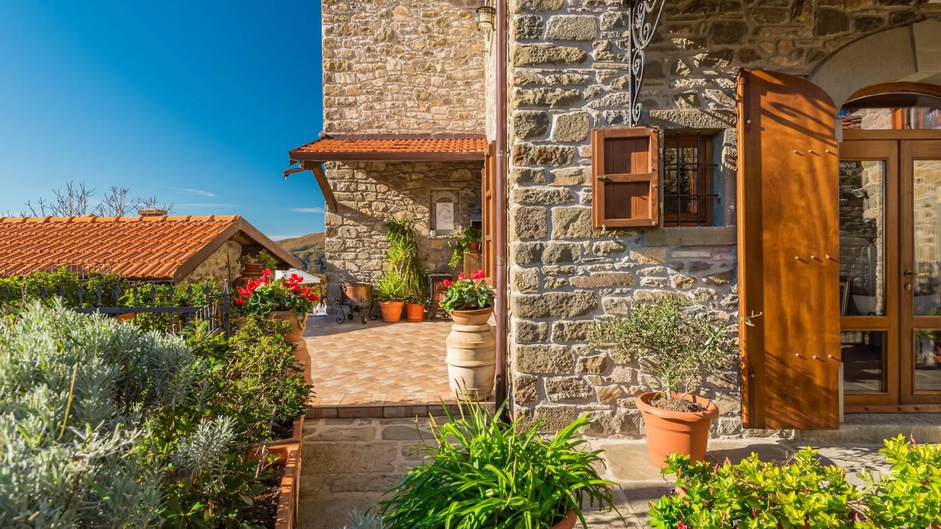 Vivi Luxury Country House Comano