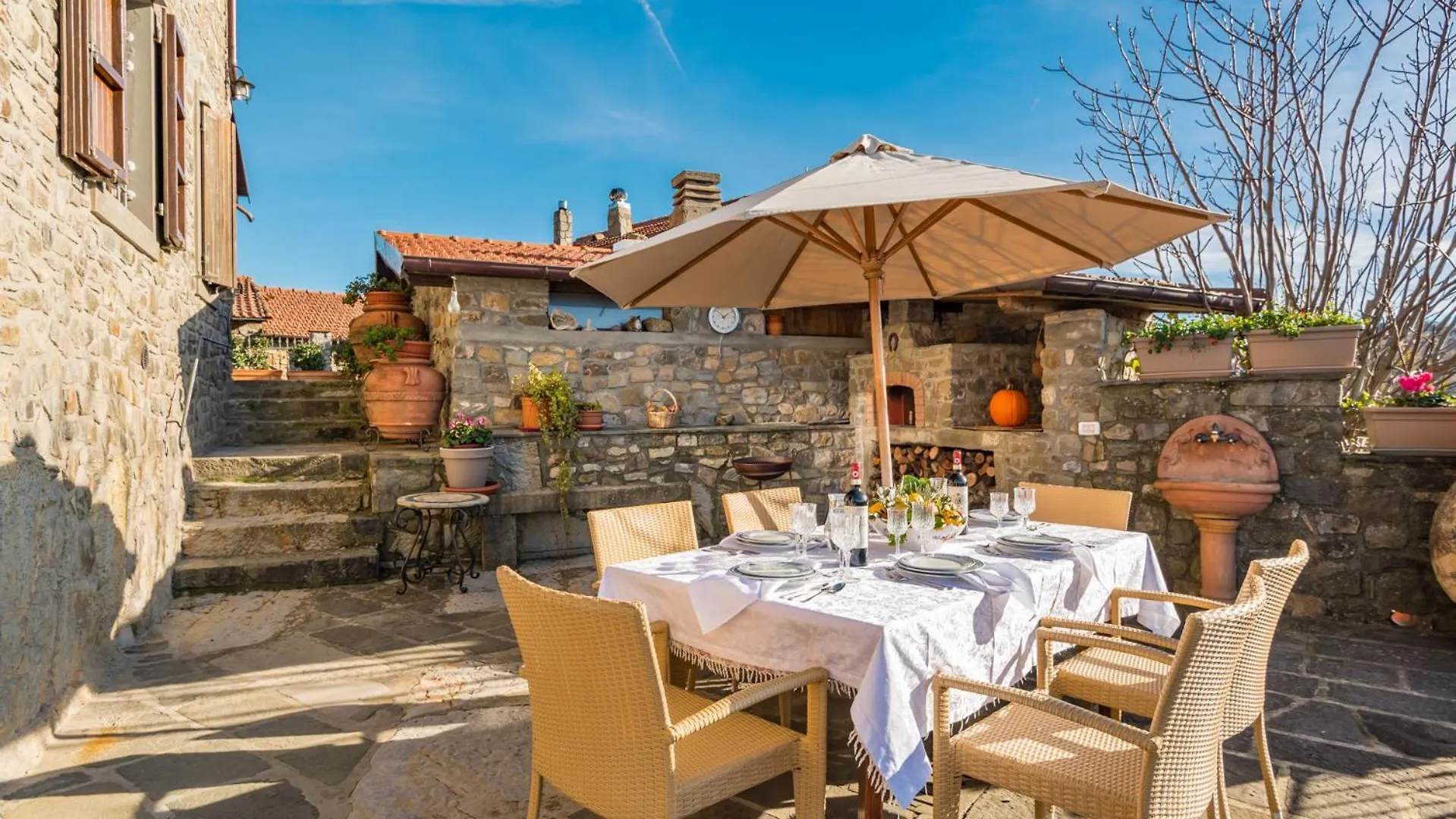 Vivi Luxury Country House Comano  Comano (Tuscany)