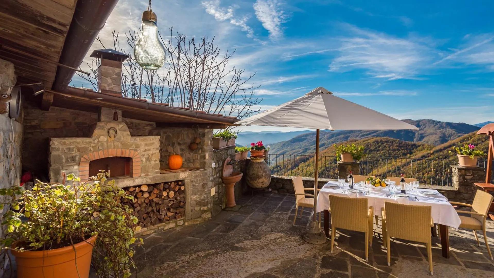 Holiday home Vivi Luxury Country House Comano  Italy