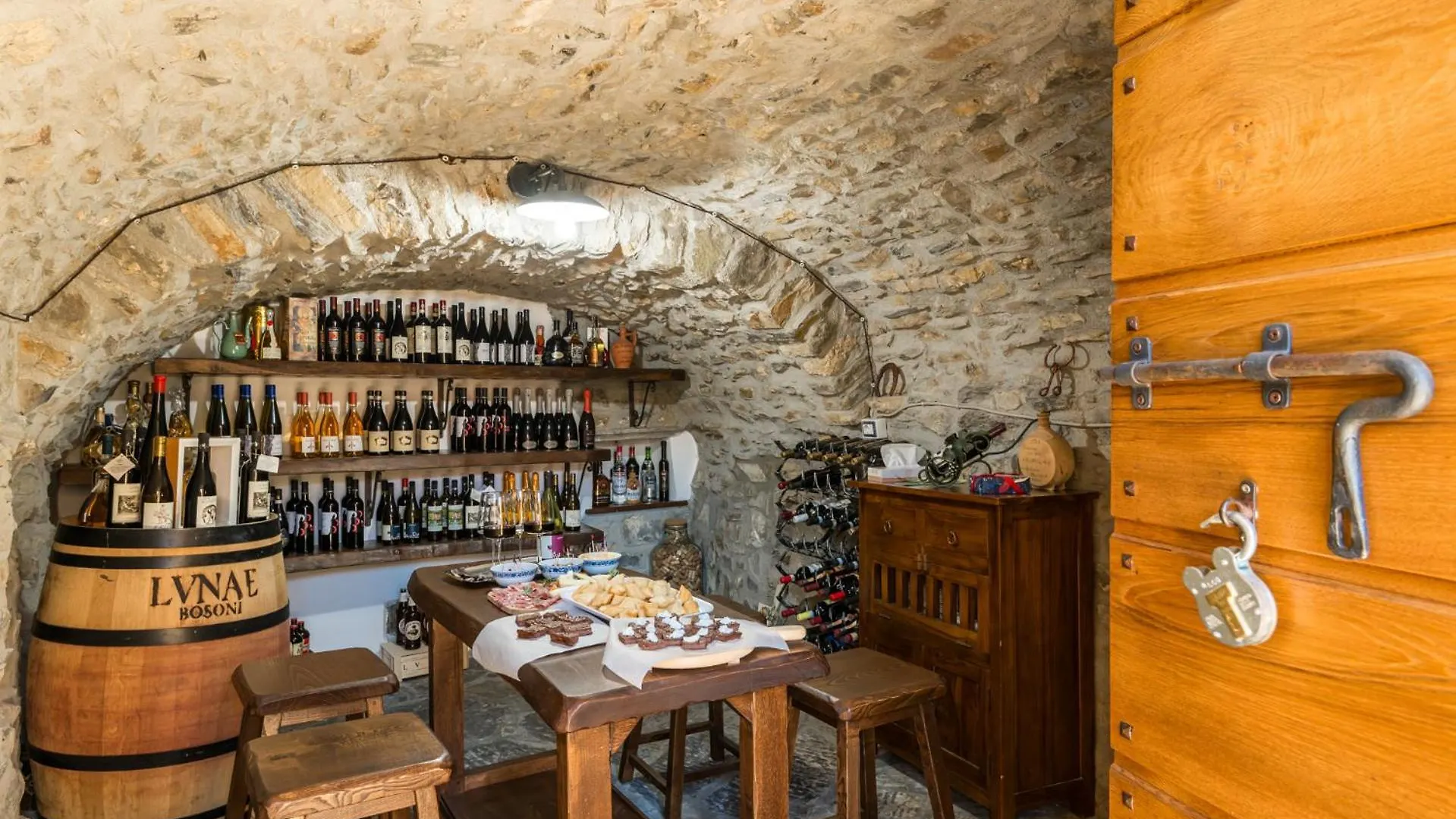 Vivi Luxury Country House Comano  0*, Comano (Tuscany) Italy