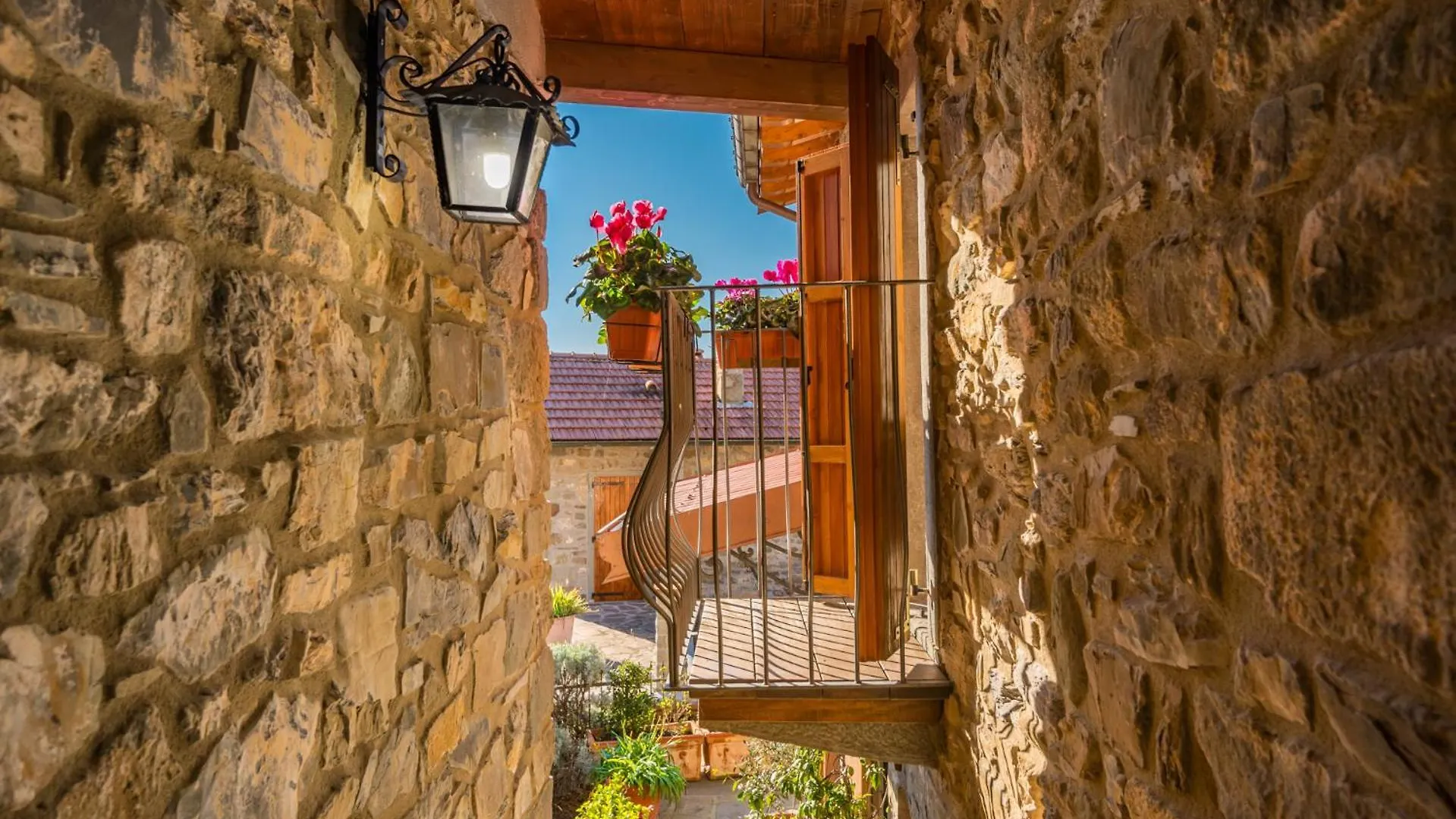 Vivi Luxury Country House Comano  0*, Comano (Tuscany) Italy