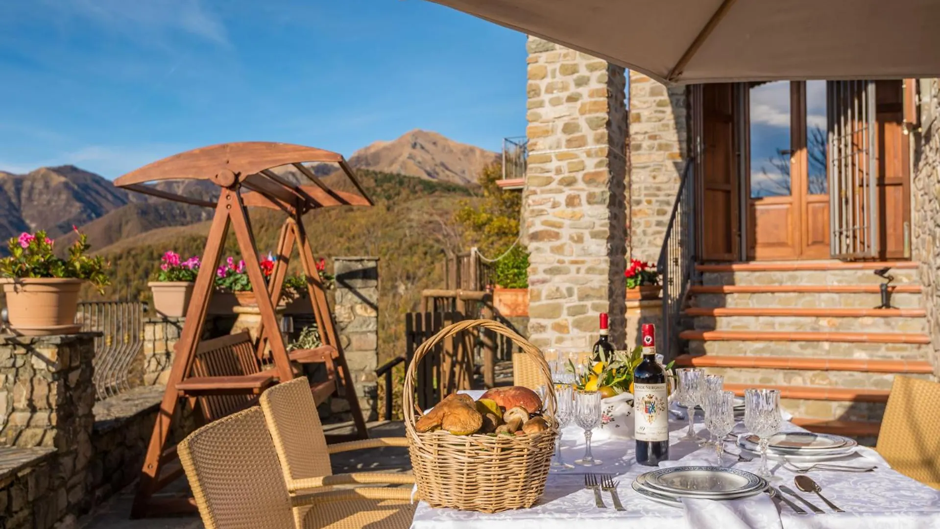 Vivi Luxury Country House Comano  Holiday home Comano (Tuscany)