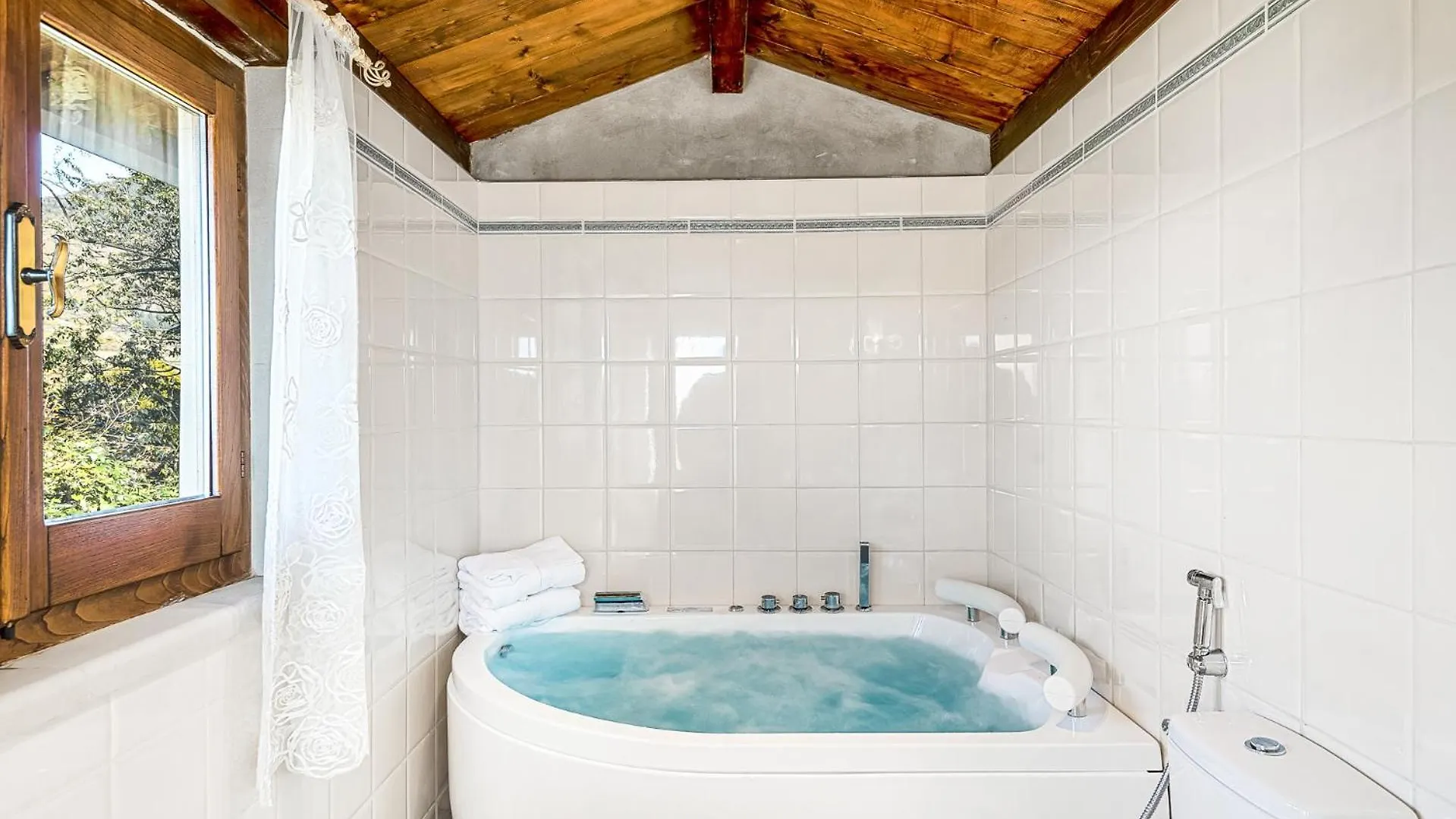 Vivi Luxury Country House Comano  Holiday home Comano (Tuscany)