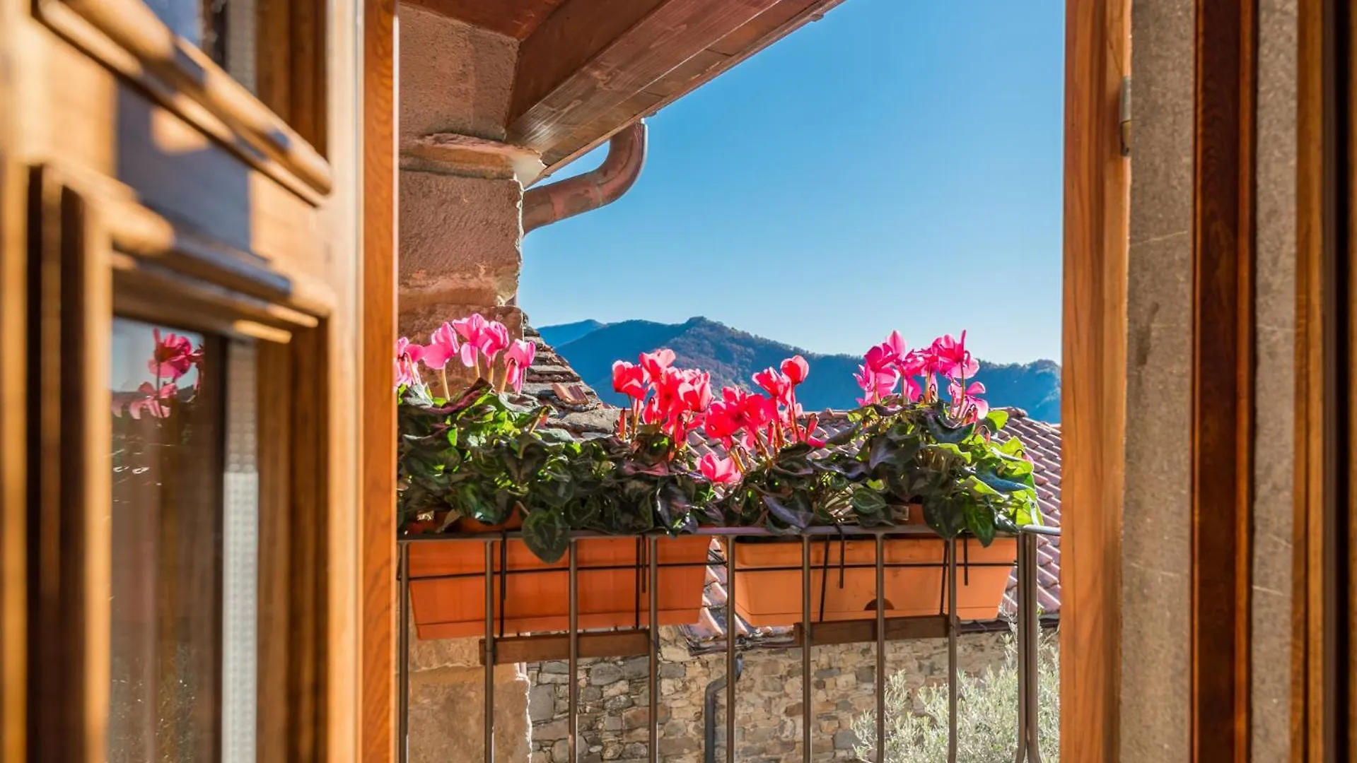 Holiday home Vivi Luxury Country House Comano