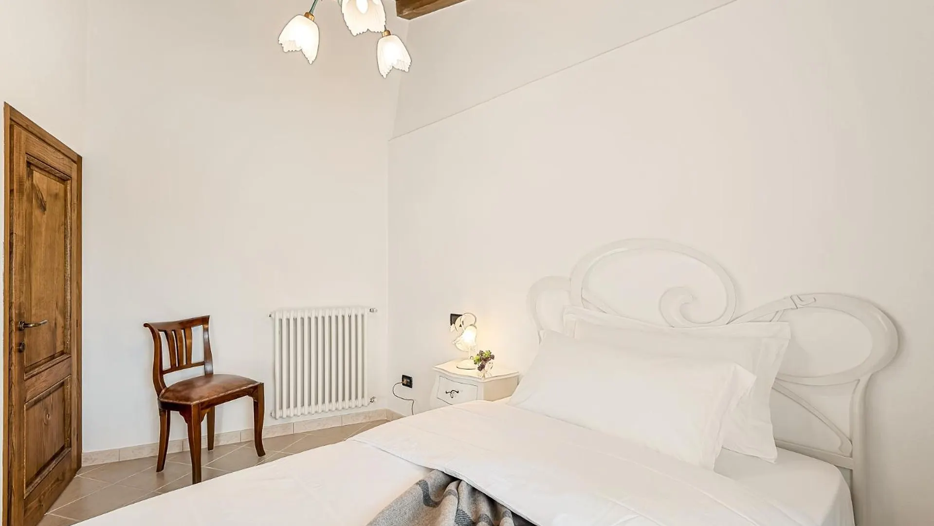 Vivi Luxury Country House Comano  Comano (Tuscany)