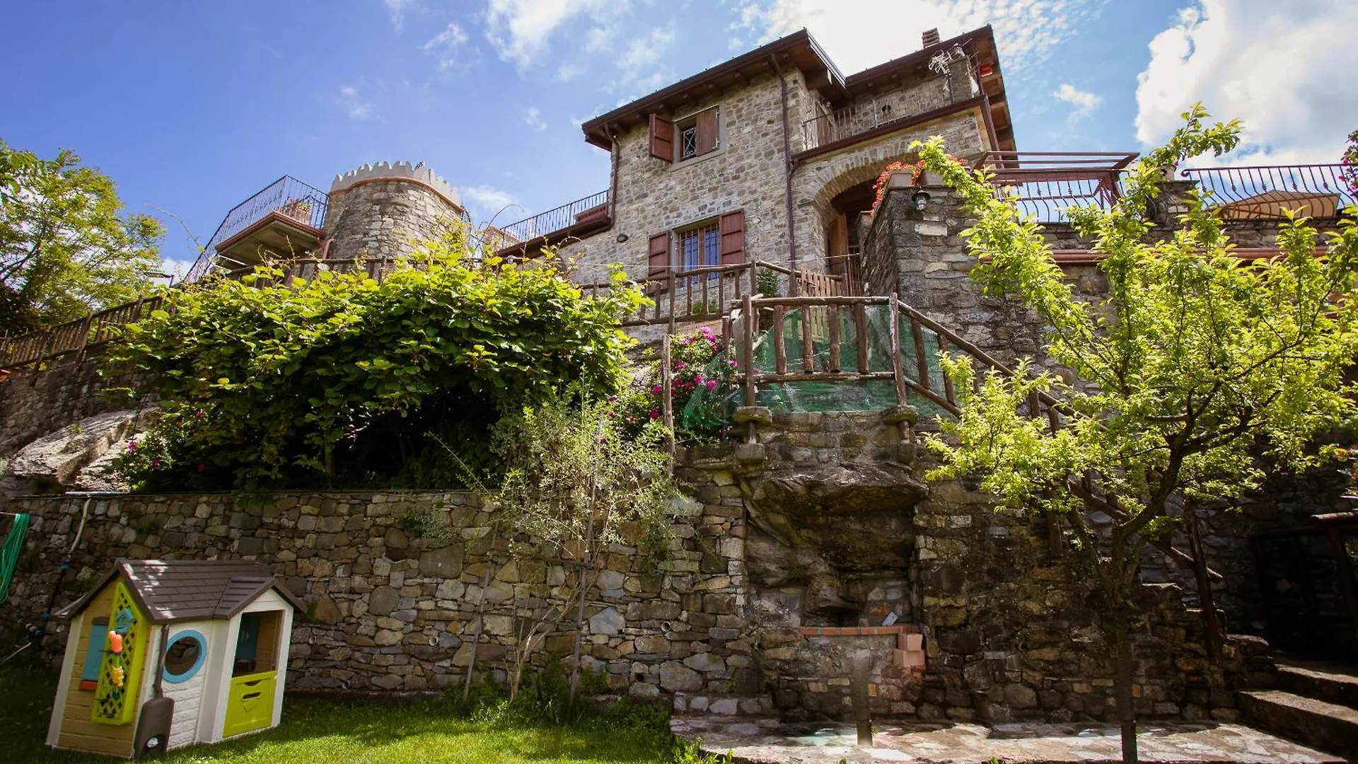 Vivi Luxury Country House Comano  0*, Comano (Tuscany) Italy